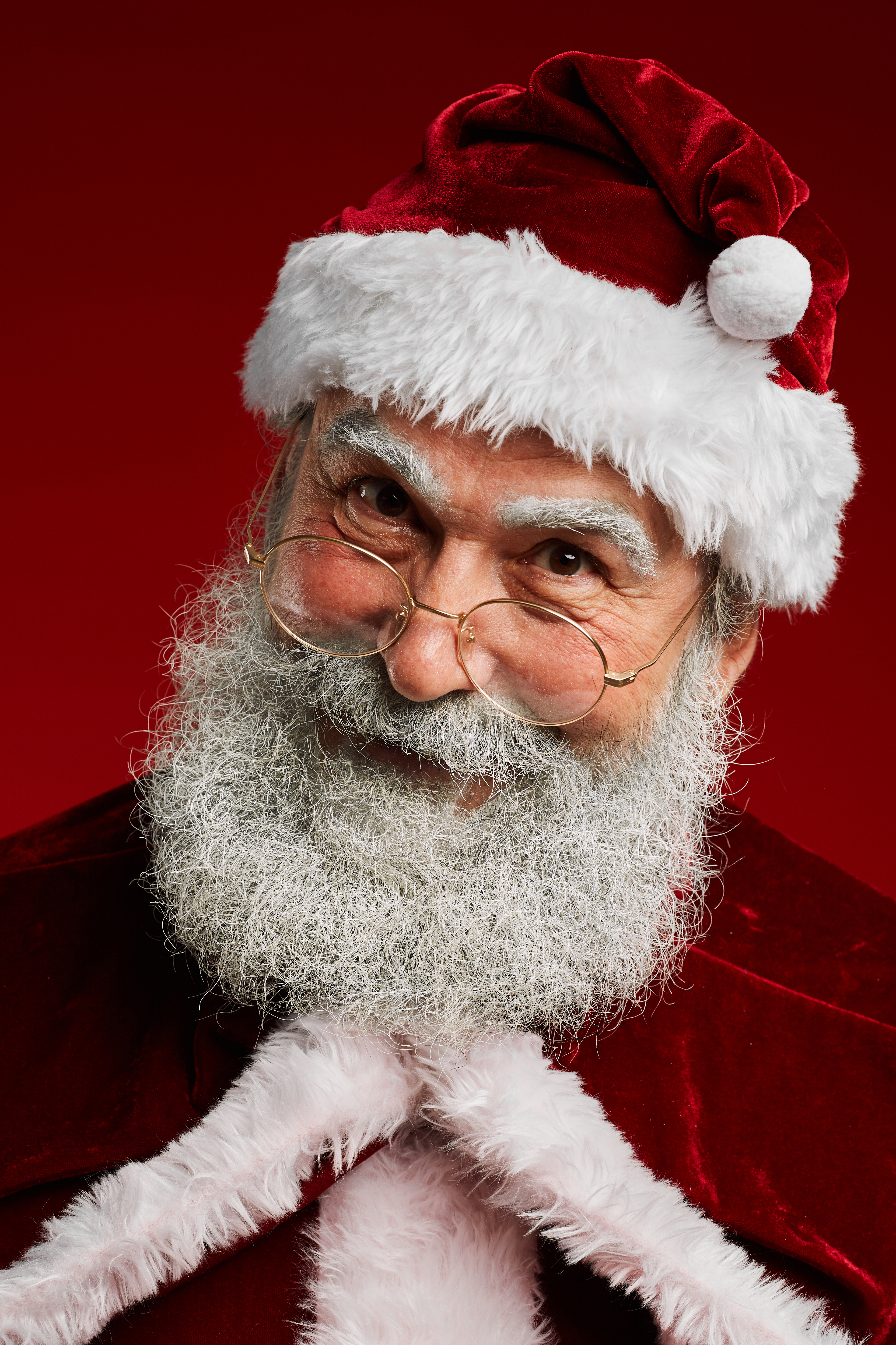 portrait-of-santa-claus-2023-11-27-05-04-37-utc